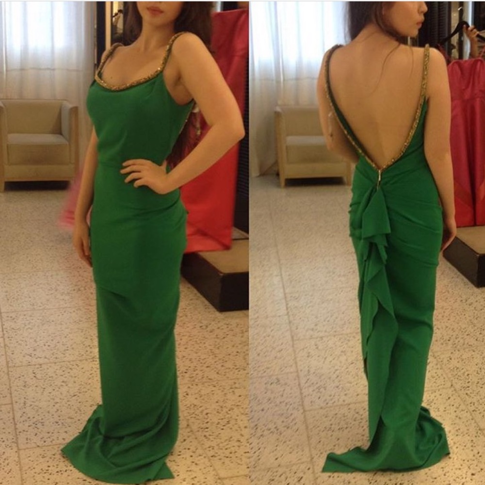 Deep V-back sexy dress